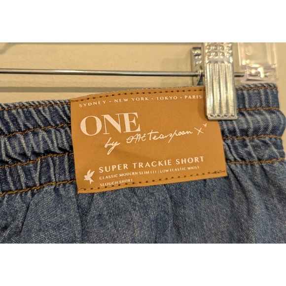 NWT Anthropologie X One Super Trackie Denim Shorts Size XS - Picture 3 of 12